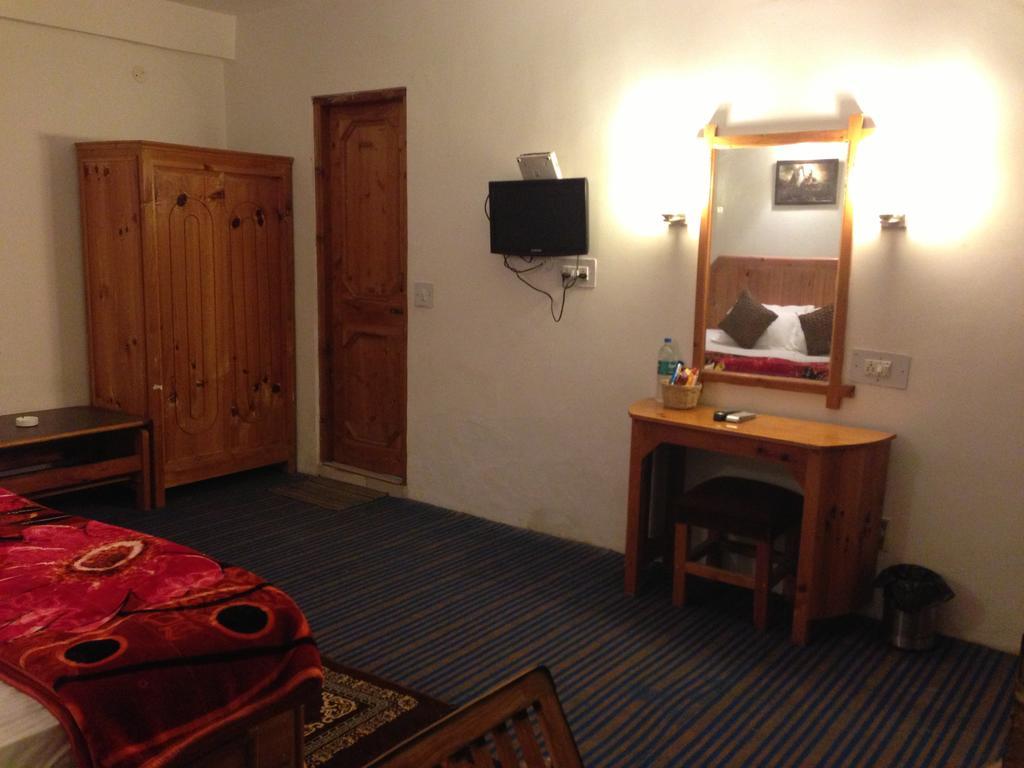 Akash Hills Hotel Manali  Luaran gambar