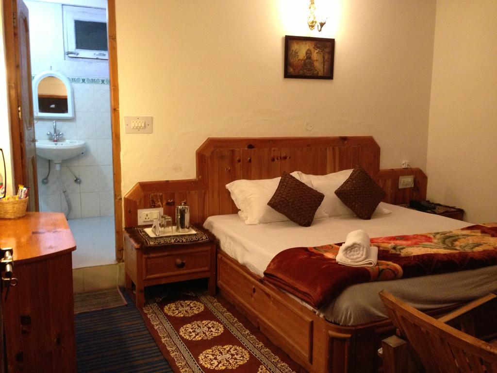 Akash Hills Hotel Manali  Luaran gambar