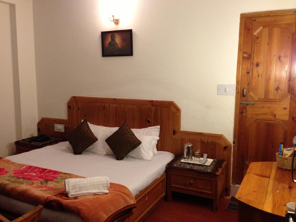 Akash Hills Hotel Manali  Luaran gambar