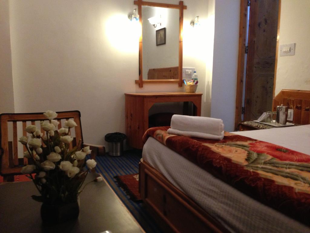 Akash Hills Hotel Manali  Luaran gambar