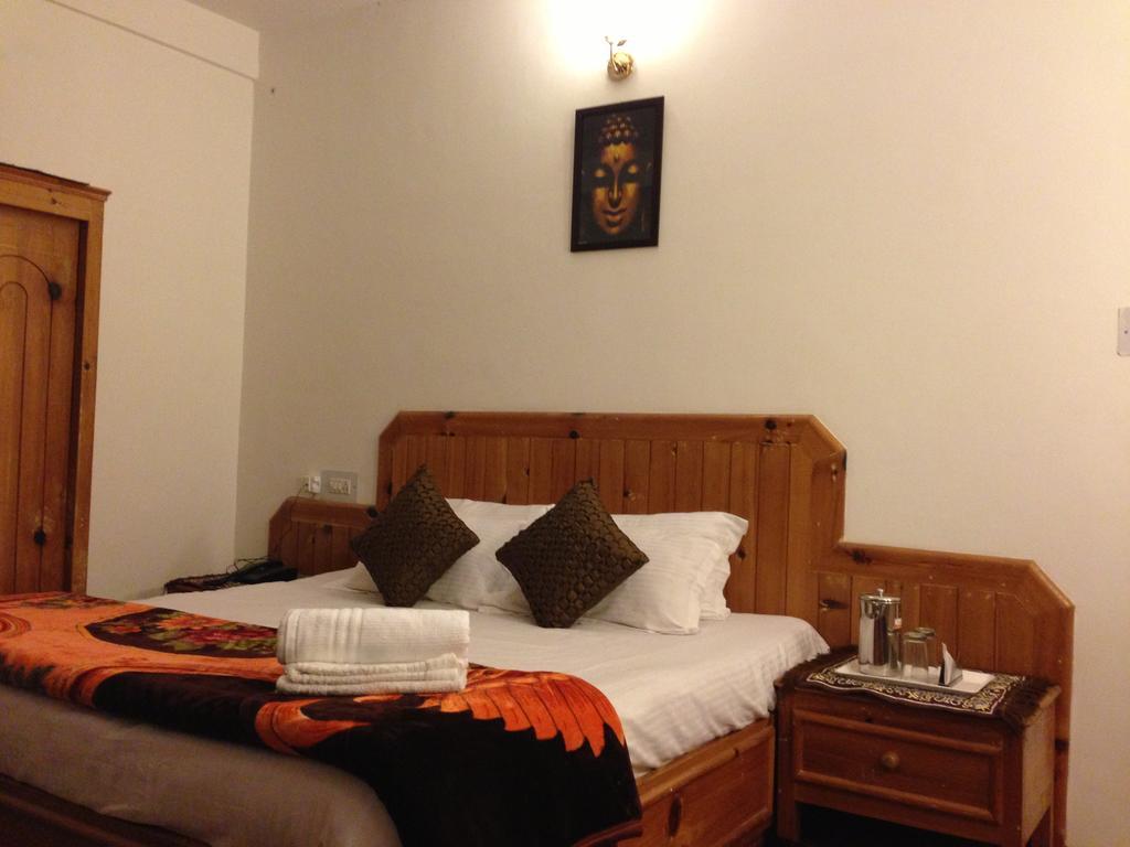 Akash Hills Hotel Manali  Luaran gambar